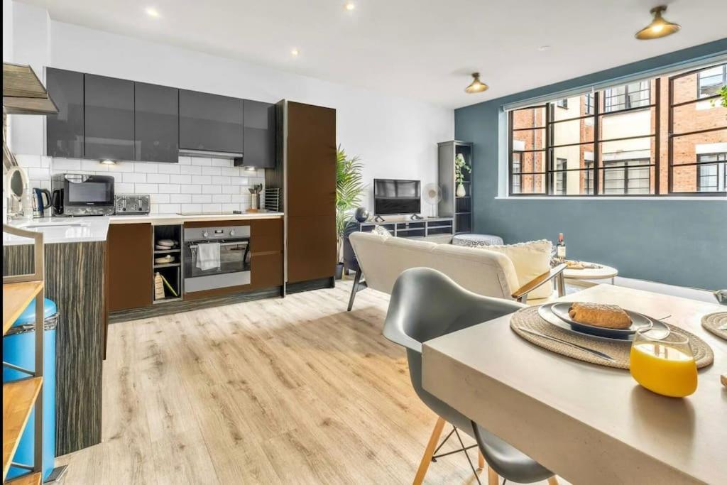 Giant Savings On Long Stays B1 Living, Enquire Now Birmingham Exterior foto